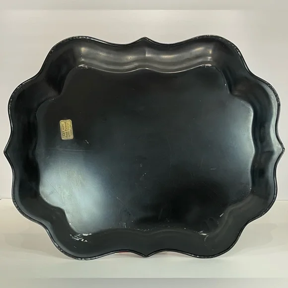 Vintage red metal hand painted toleware serving tray - Picture 8 of 16